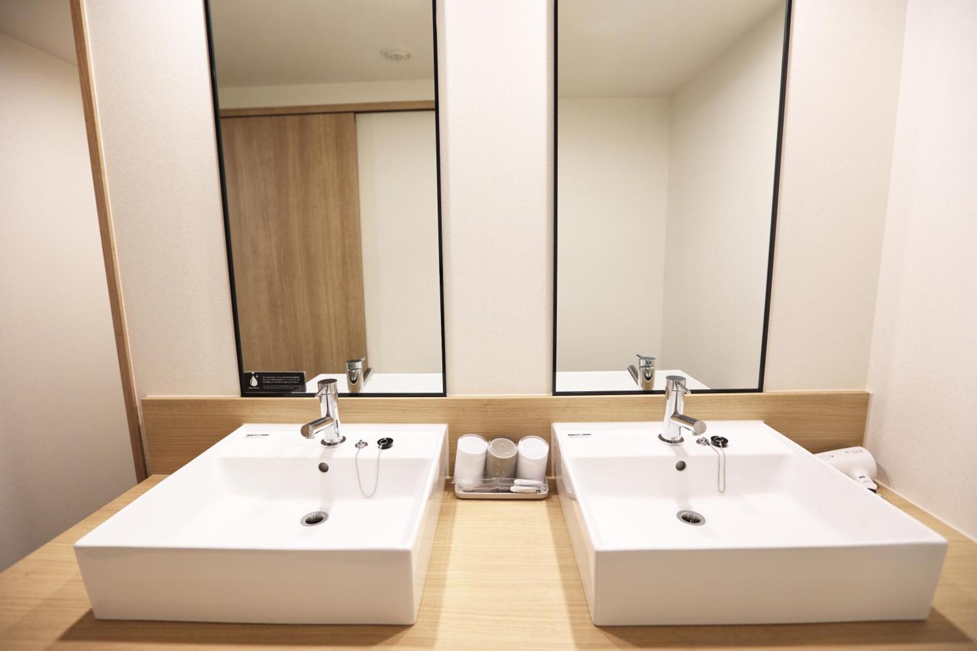 Henn Na Hotel Express Nagoya Fushimi Ekimae Buitenkant foto